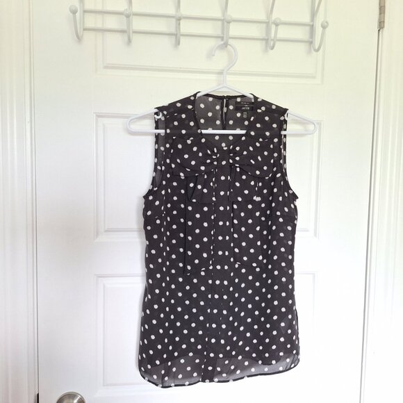 100% Silk Black and White Polkadot Sleeveless top with bow - Picture 15 of 15